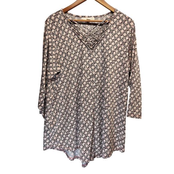 Emaline Women's Size 1X Criss-Cross V-Neck 3/4 Sleeves Pink Black Stretch - Picture 1 of 5